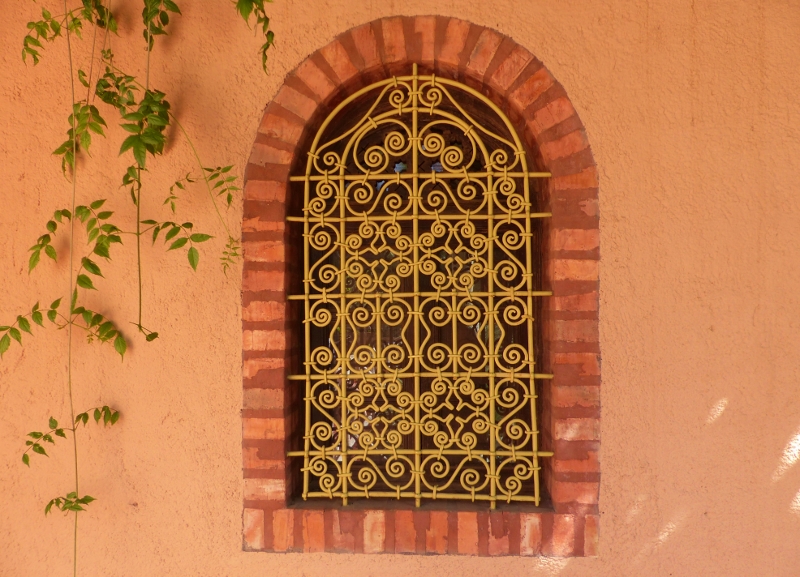Marrakech Jardin Majorelle fenêtre.jpg
